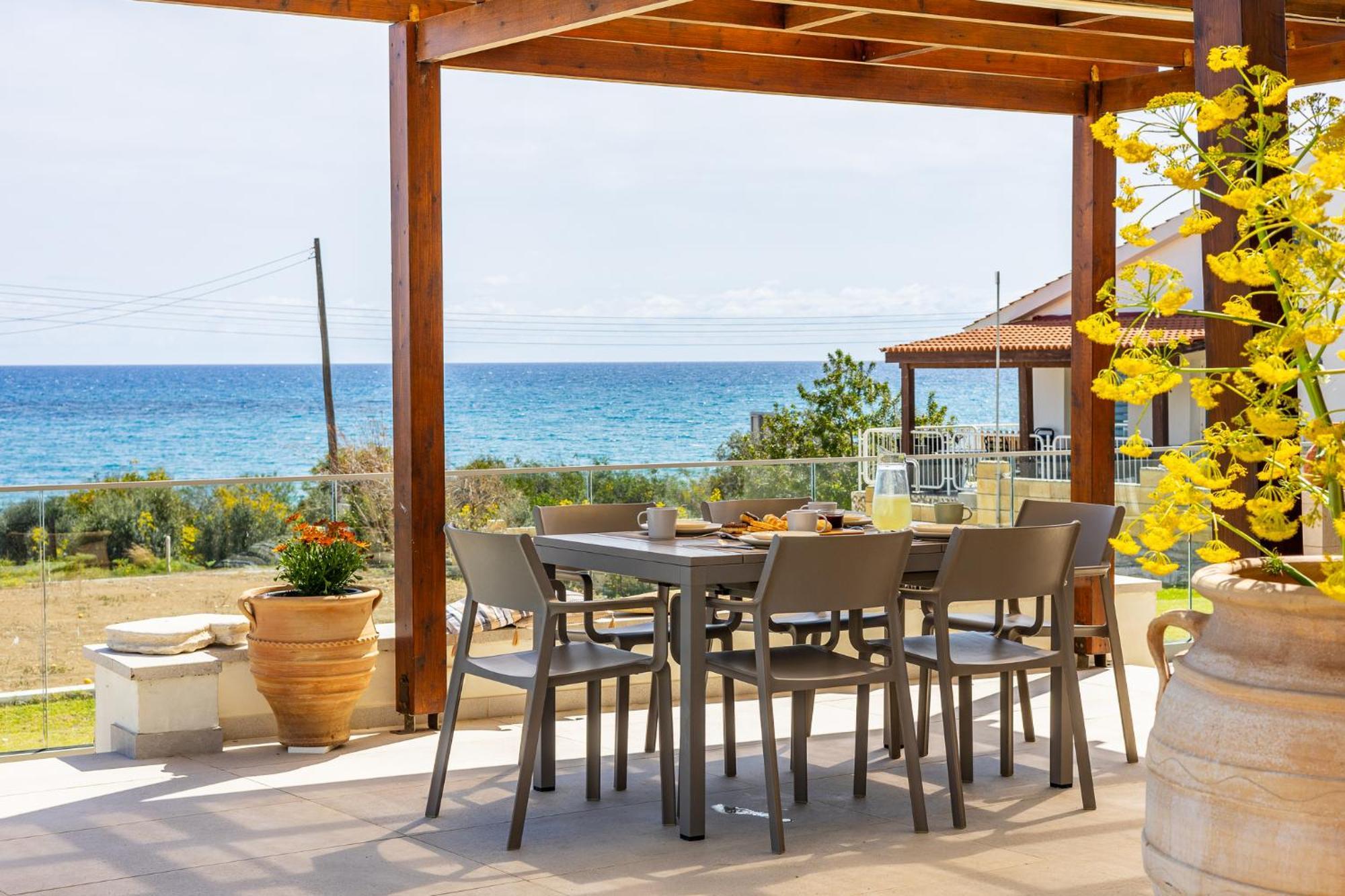 Villa Pacy Agios Theodoros Exterior foto